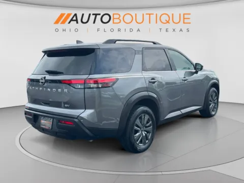 More photos of 2024 Nissan Pathfinder SV at Auto Boutique Ohio, OH
