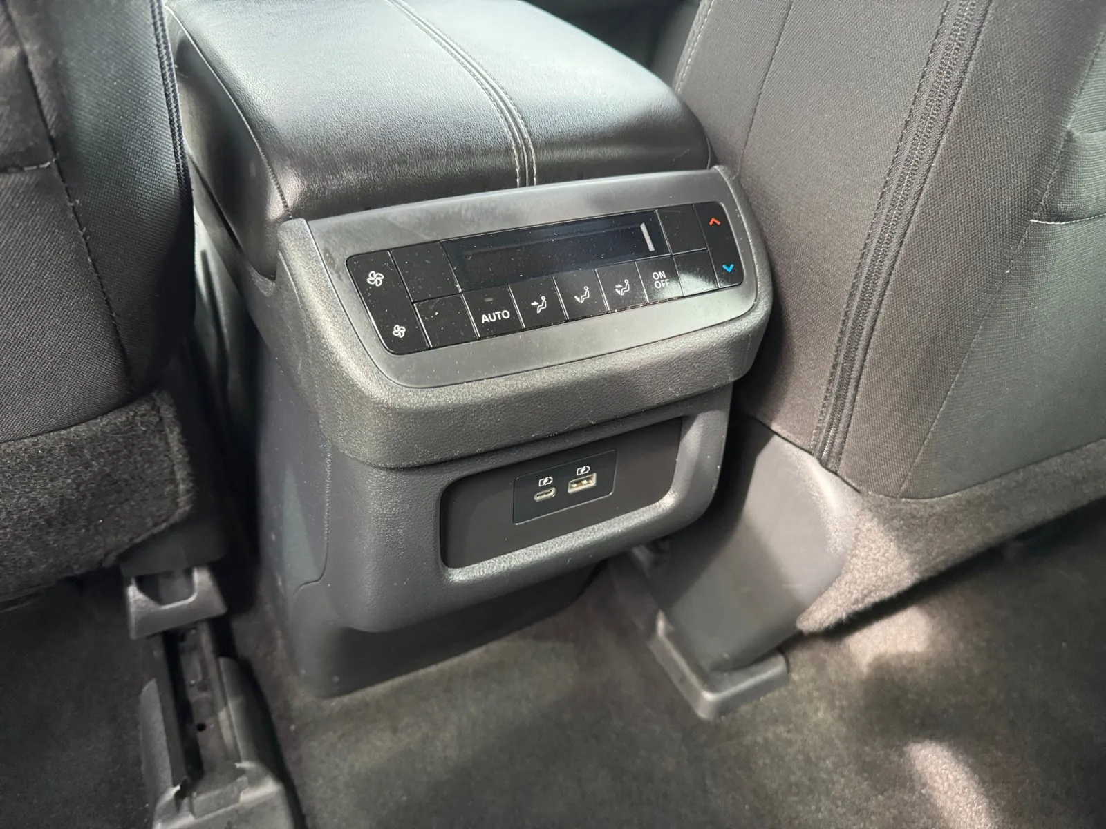 Nissan Pathfinder photo 13