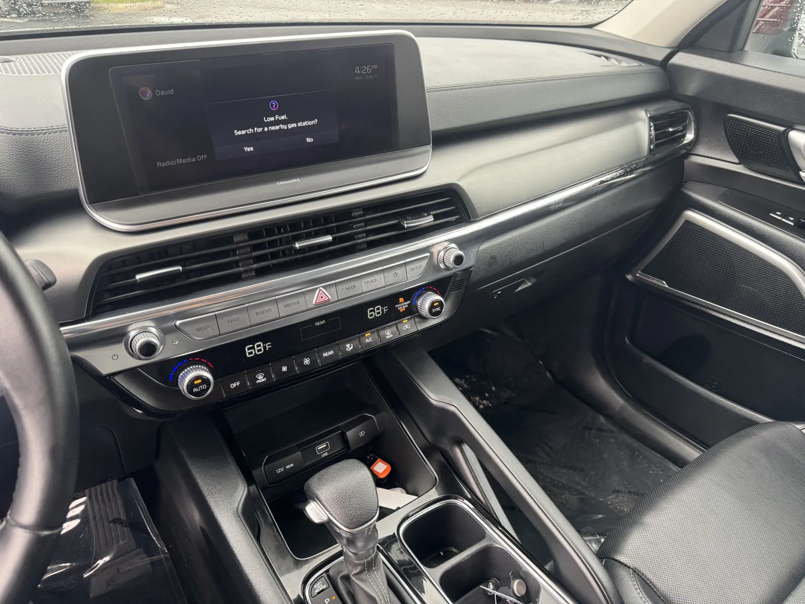 Kia Telluride photo 25