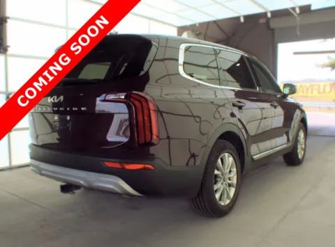 More photos of 2022 Kia Telluride LX at Auto Boutique Ohio, OH