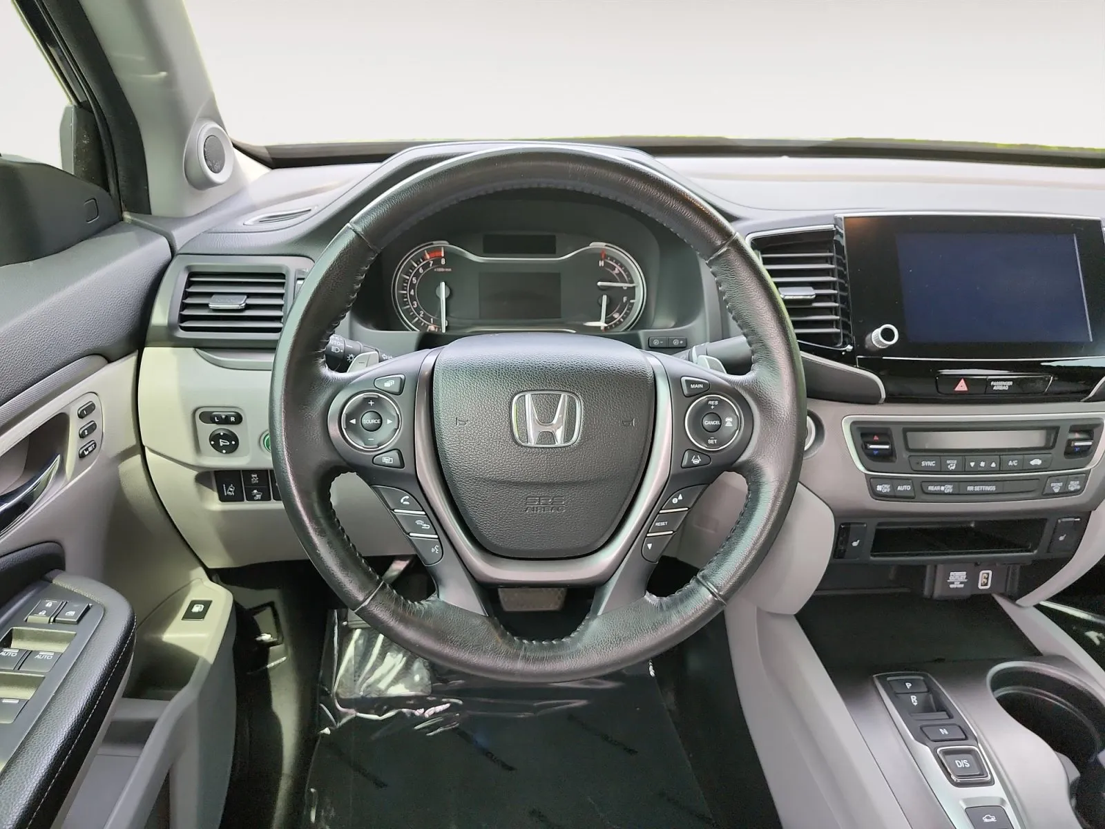 Honda Ridgeline photo 12