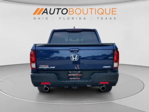 More photos of 2021 Honda Ridgeline RTL at Auto Boutique Ohio, OH