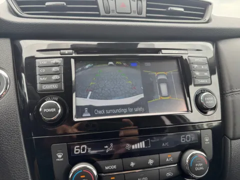 Another view of 2017 Nissan Rogue SL for sale in Columbus, OH at Auto Boutique Ohio