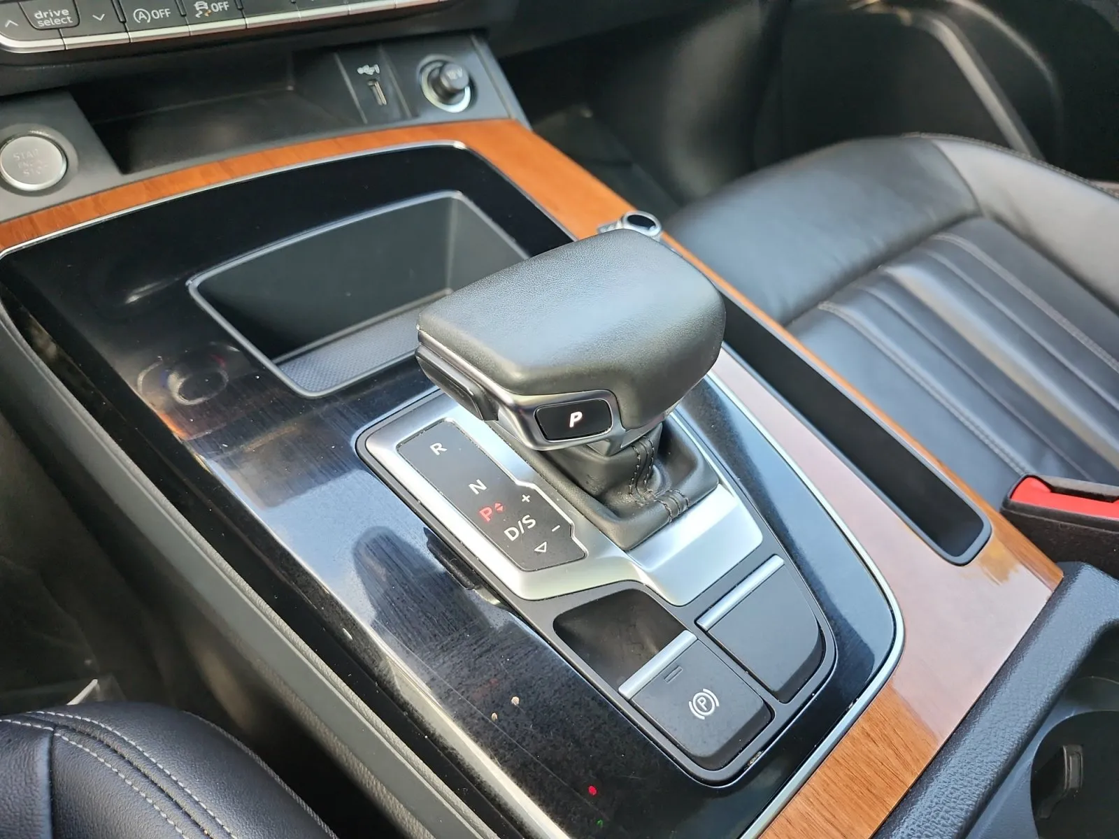 Audi Q5 photo 25