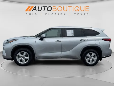 Photos of 2022 Toyota Highlander Hybrid LE for sale in Columbus, OH at Auto Boutique Ohio