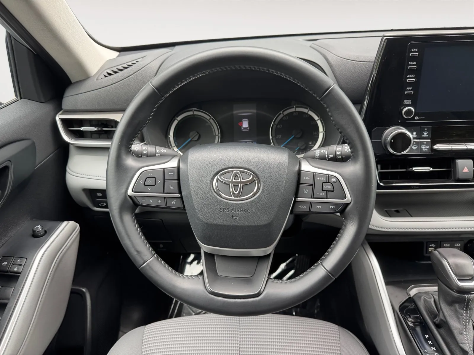 Toyota Highlander photo 12