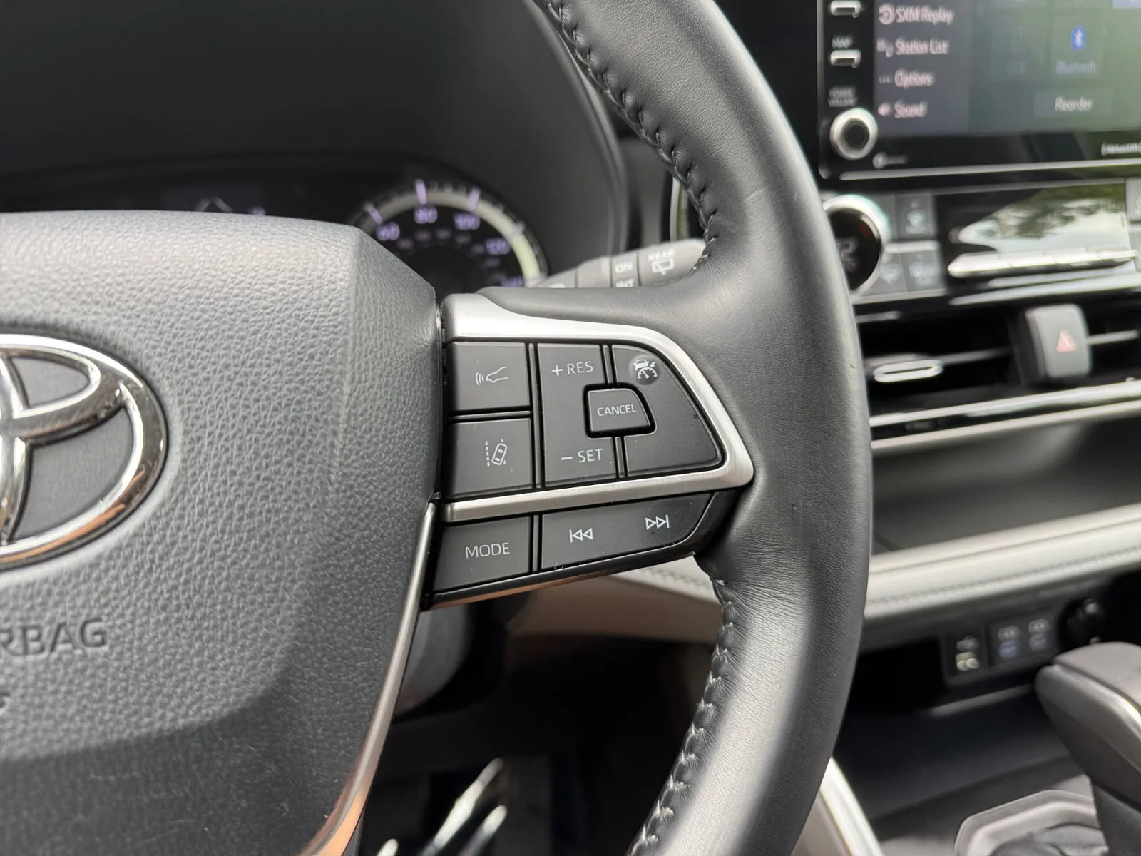 Toyota Highlander photo 24