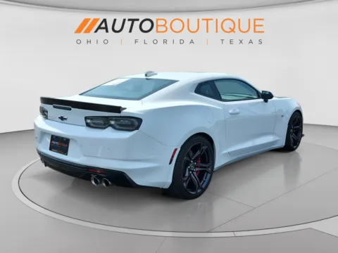 More photos of 2024 Chevrolet Camaro 2SS at Auto Boutique Ohio, OH