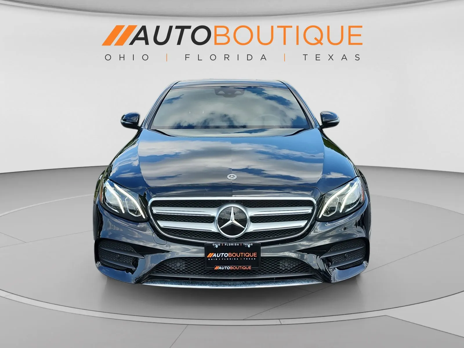 Mercedes-Benz E-Class photo 8