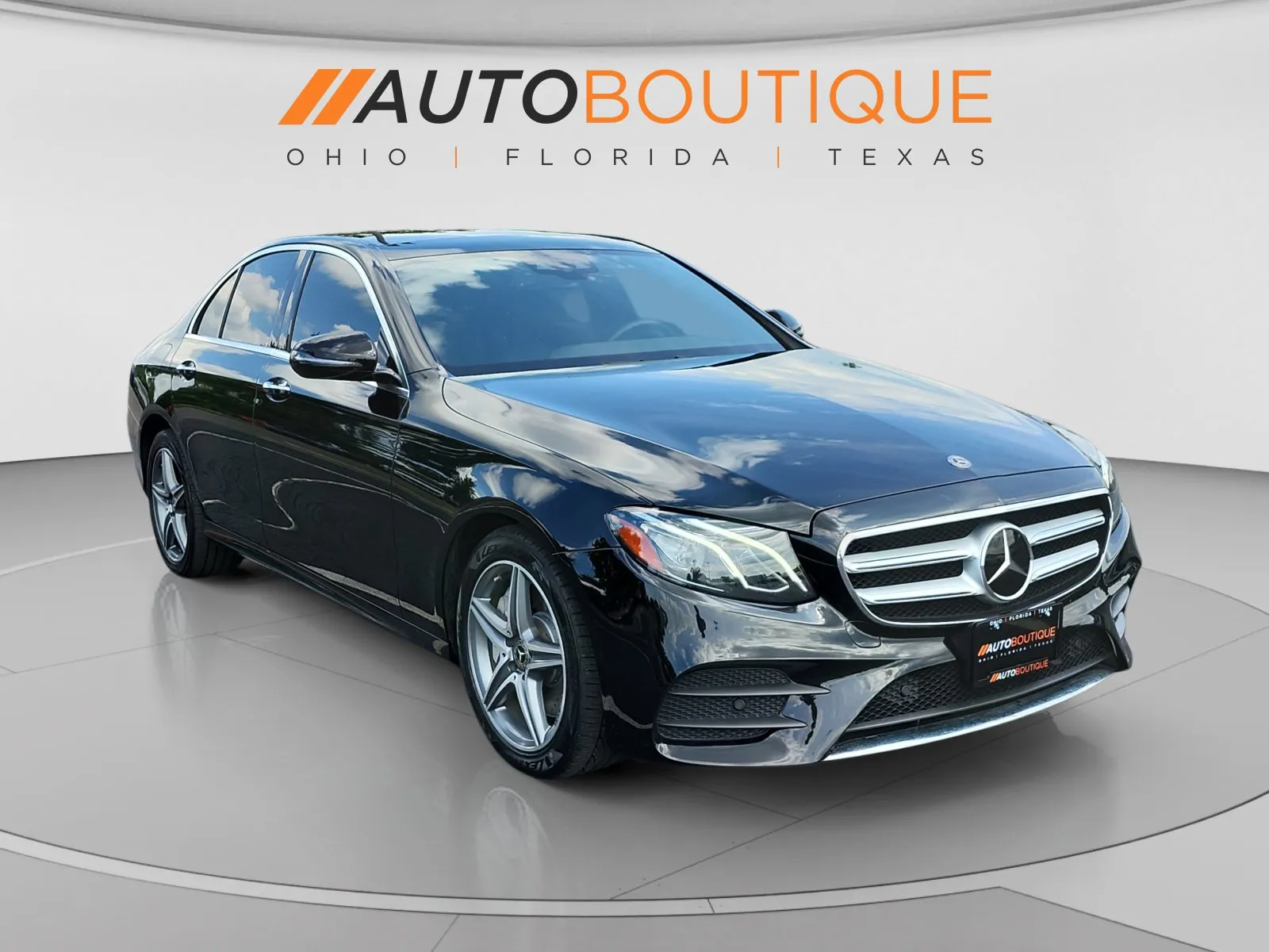 Mercedes-Benz E-Class photo 7