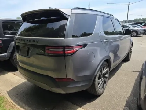 More photos of 2020 Land Rover Discovery HSE at Auto Boutique Ohio, OH
