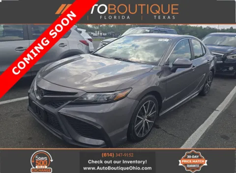Gray 2021 Toyota Camry SE for sale in Columbus, OH