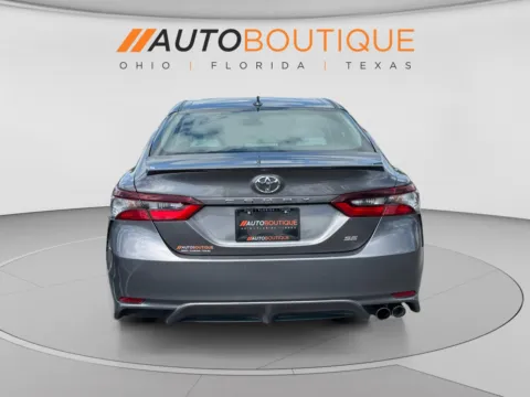 More photos of 2021 Toyota Camry SE at Auto Boutique Ohio, OH