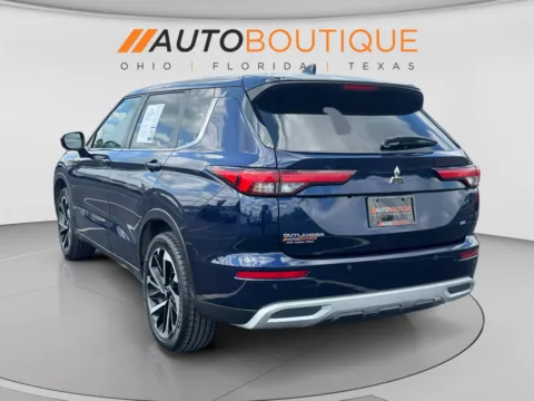 Another view of 2022 Mitsubishi Outlander SE for sale in Columbus, OH at Auto Boutique Ohio