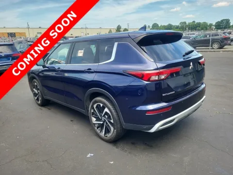 Another view of 2022 Mitsubishi Outlander SE for sale in Columbus, OH at Auto Boutique Ohio