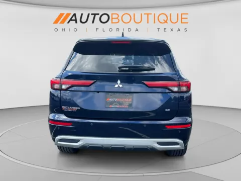 More photos of 2022 Mitsubishi Outlander SE at Auto Boutique Ohio, OH