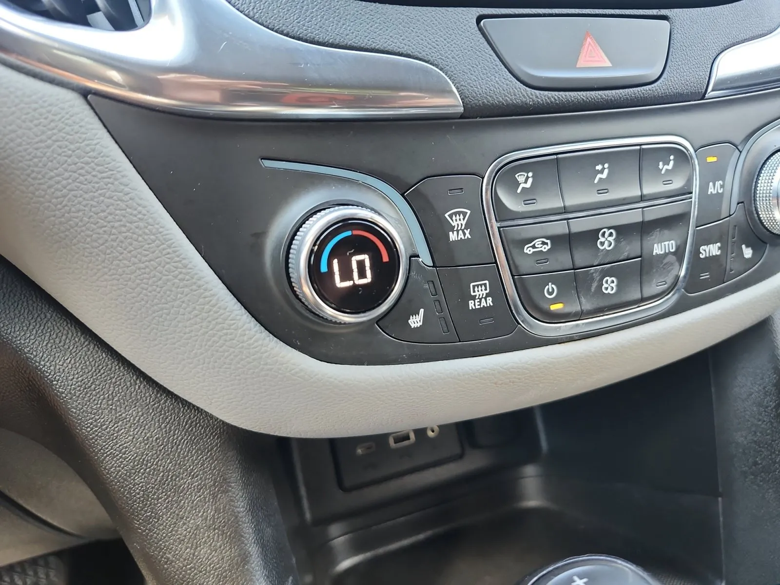 Chevrolet Equinox photo 22