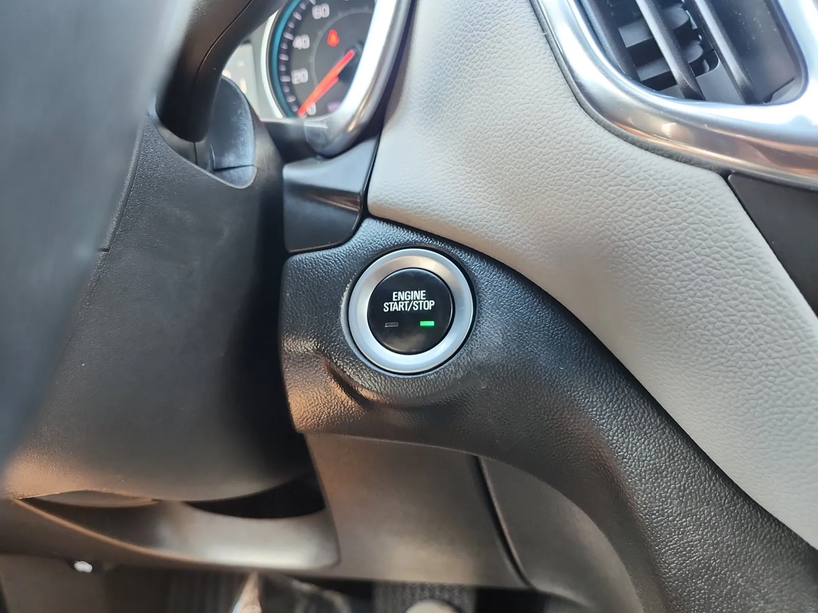 Chevrolet Equinox photo 21