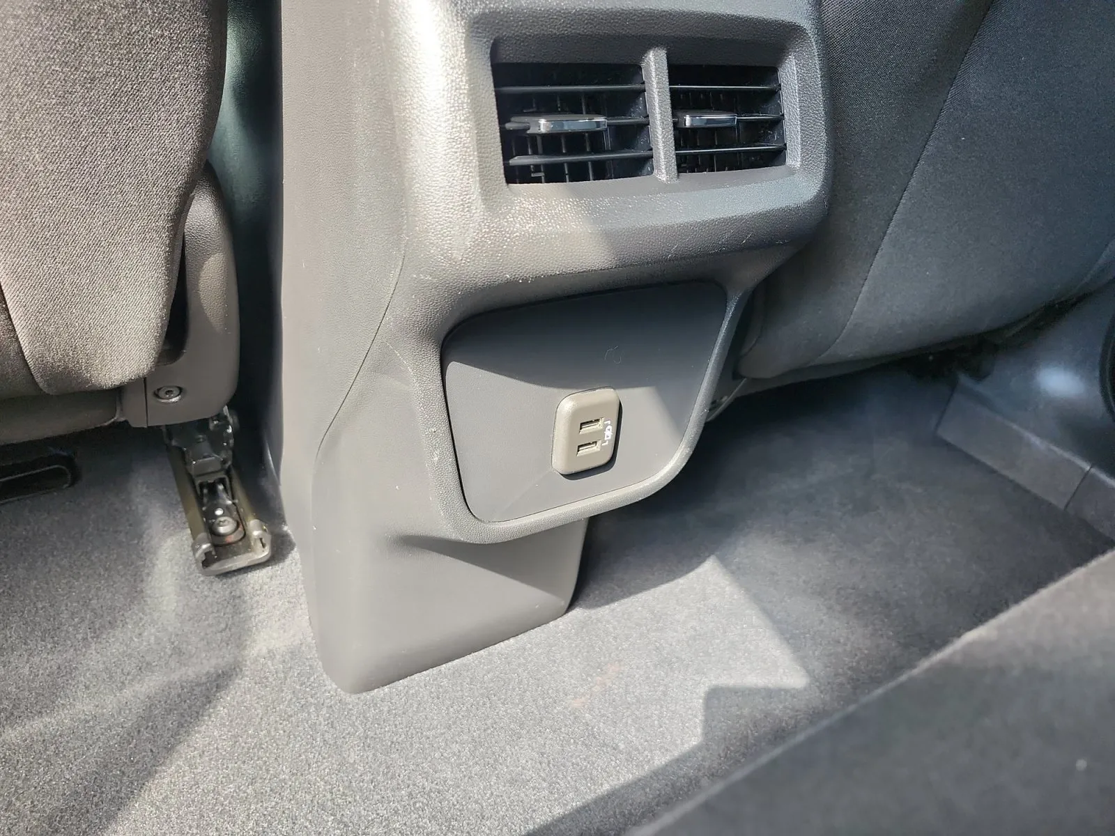Chevrolet Equinox photo 14