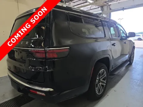 More photos of 2024 Jeep Wagoneer L Series II at Auto Boutique Ohio, OH