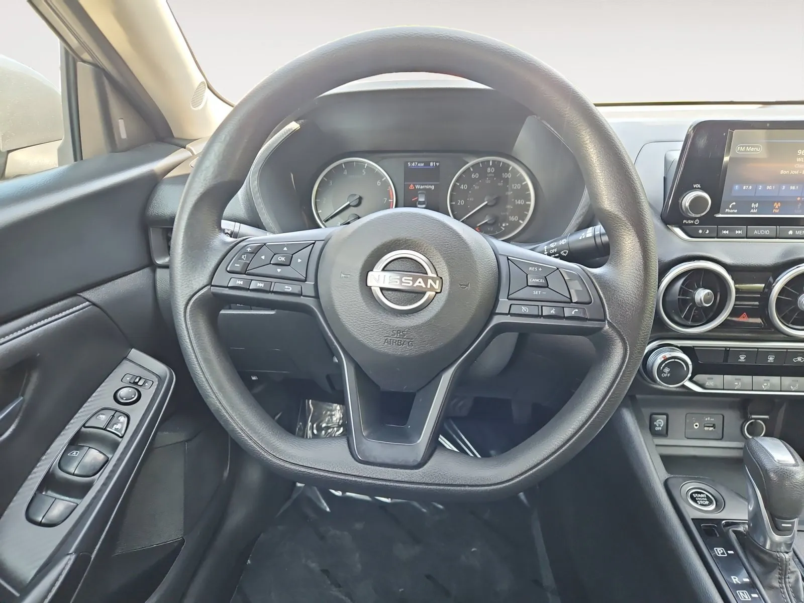 Nissan Sentra photo 12