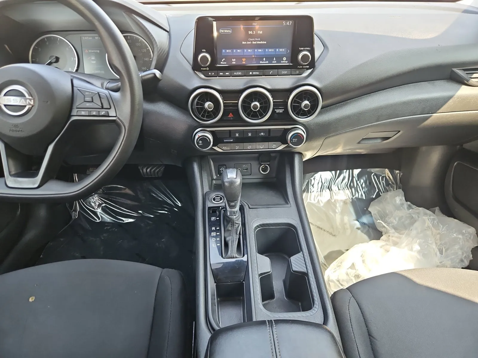 Nissan Sentra photo 11