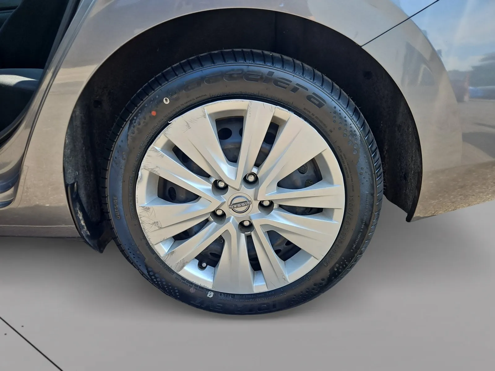 Nissan Sentra photo 14