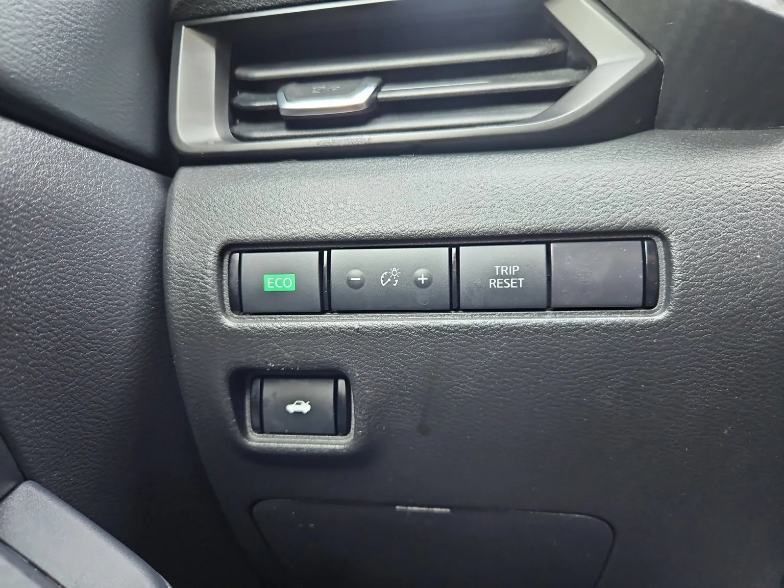 Nissan Sentra photo 22