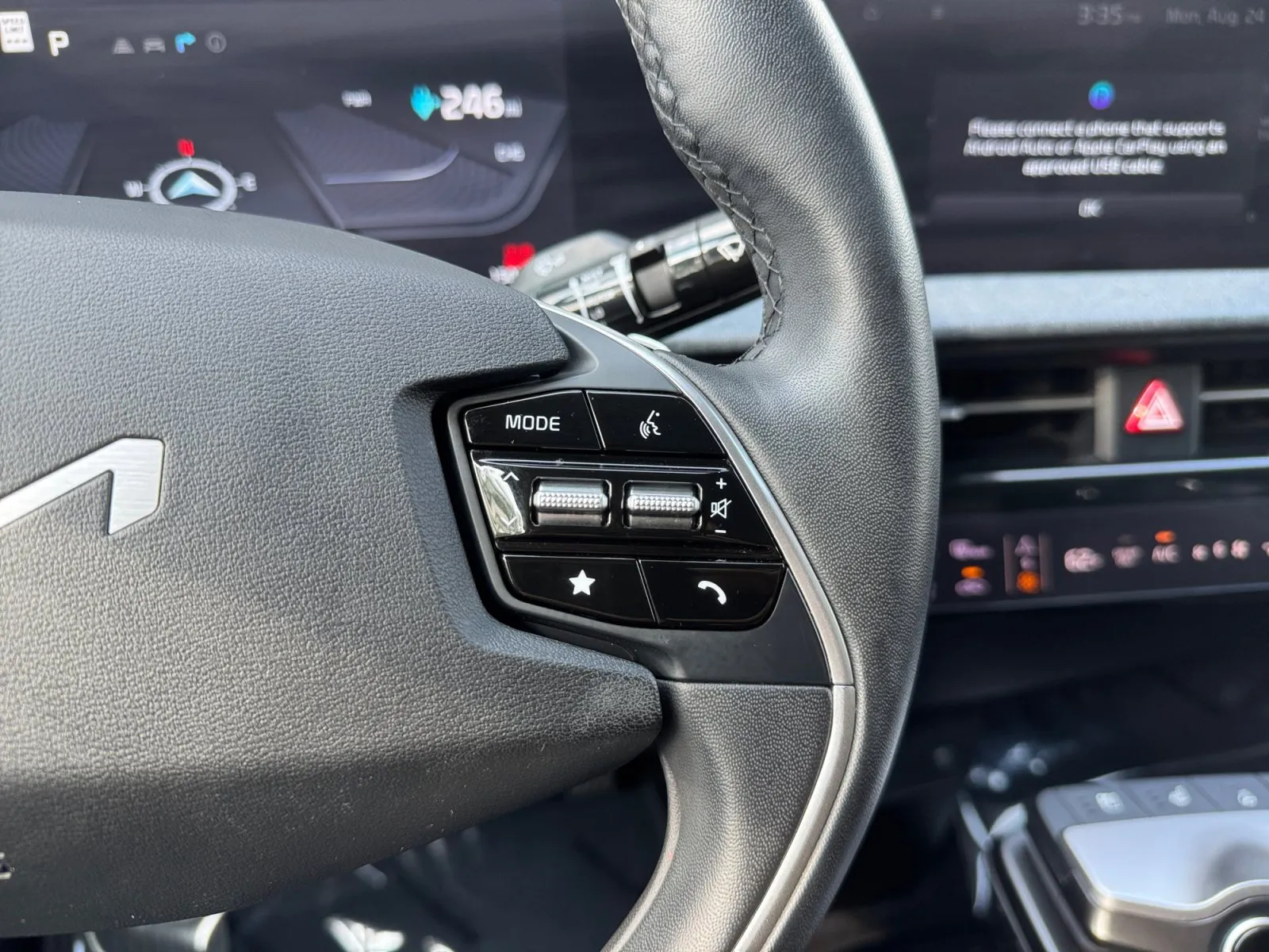 Kia EV6 photo 22