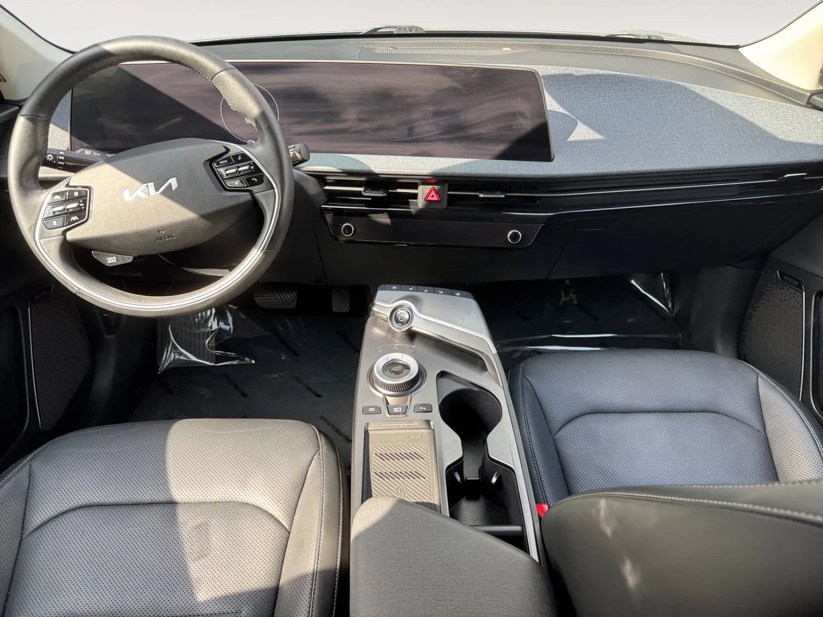 Kia EV6 photo 9