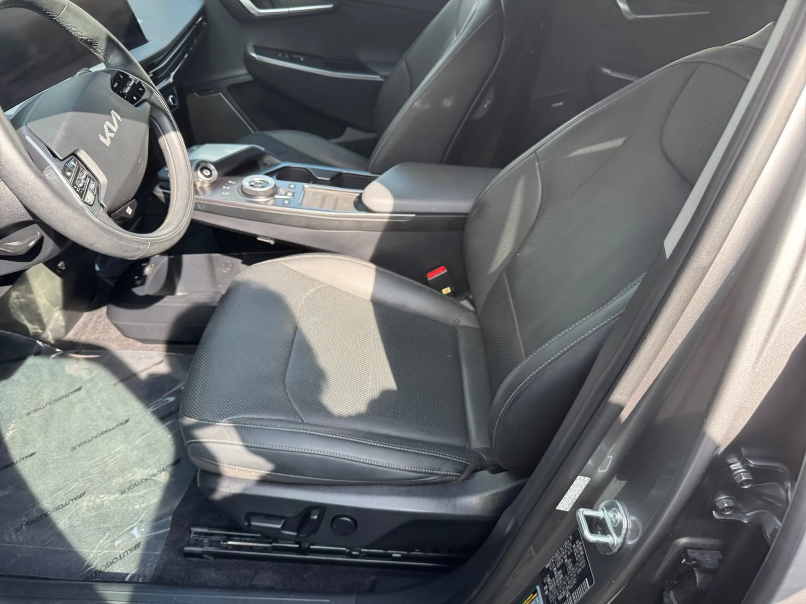 Kia EV6 photo 7