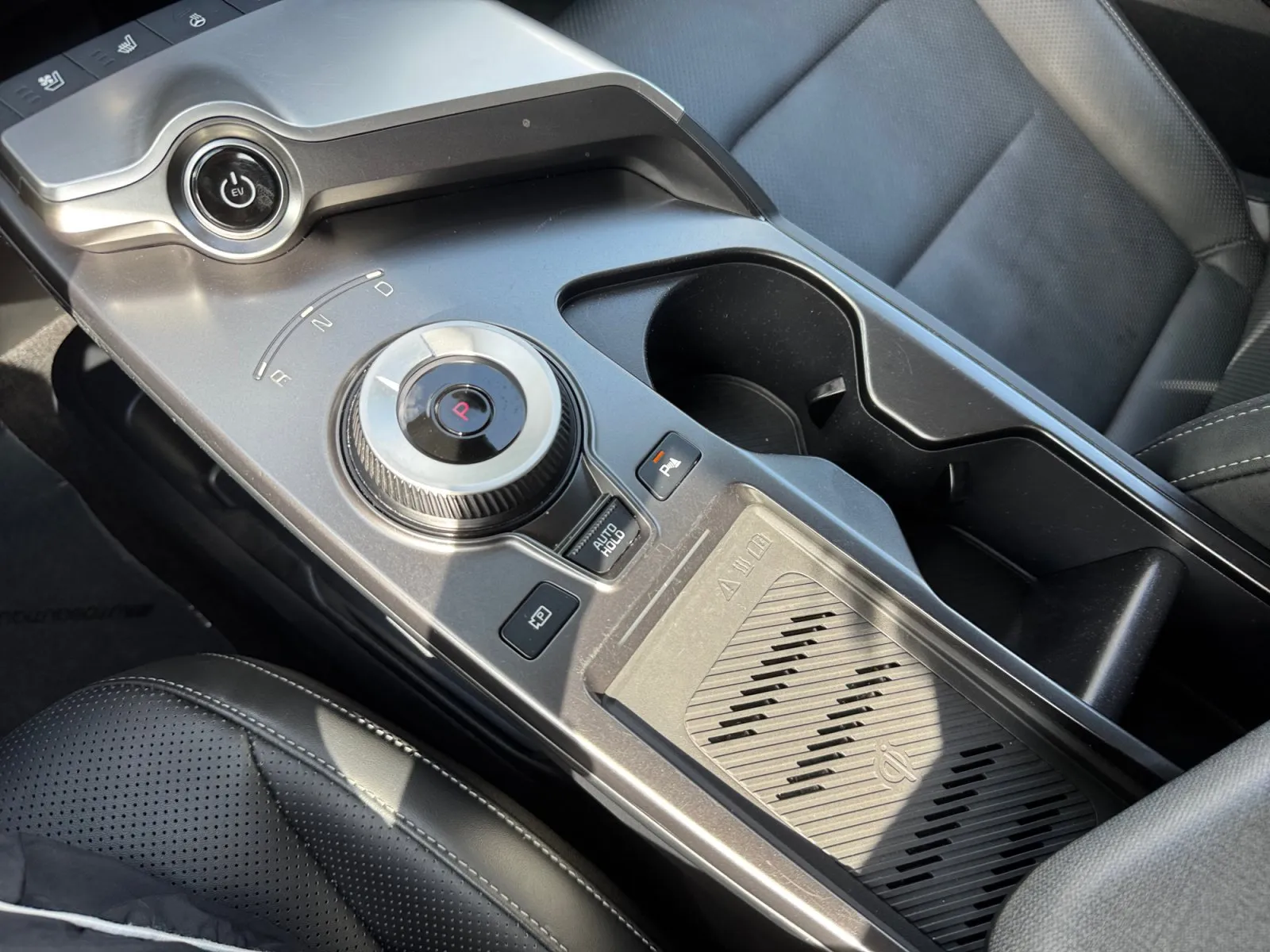 Kia EV6 photo 20