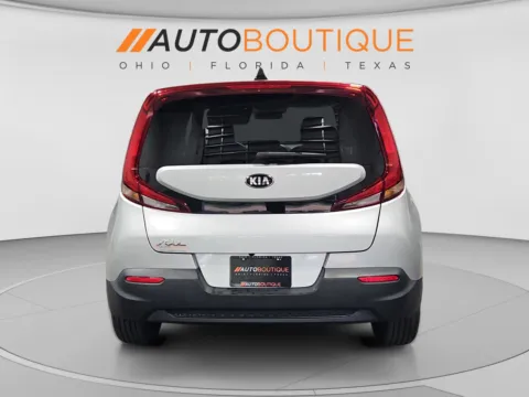 More photos of 2020 Kia Soul LX at Auto Boutique Ohio, OH
