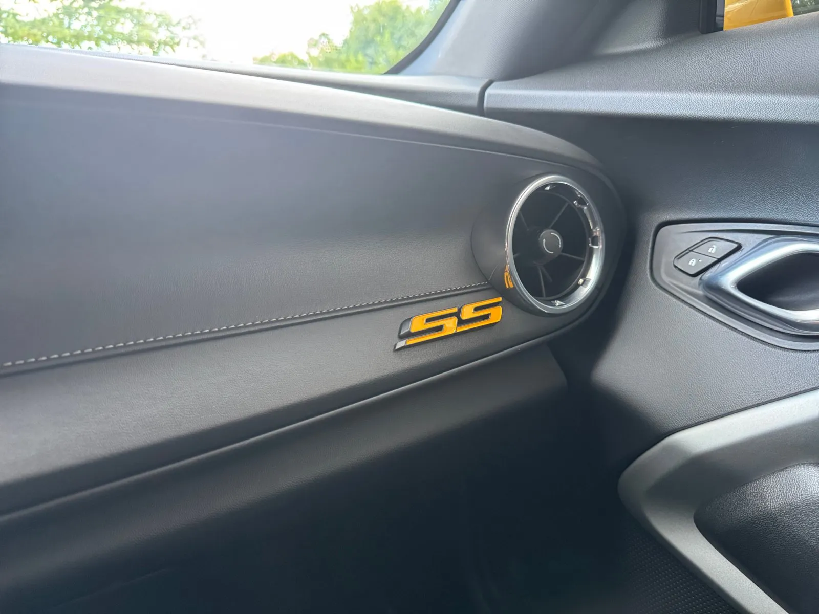 Chevrolet Camaro photo 25