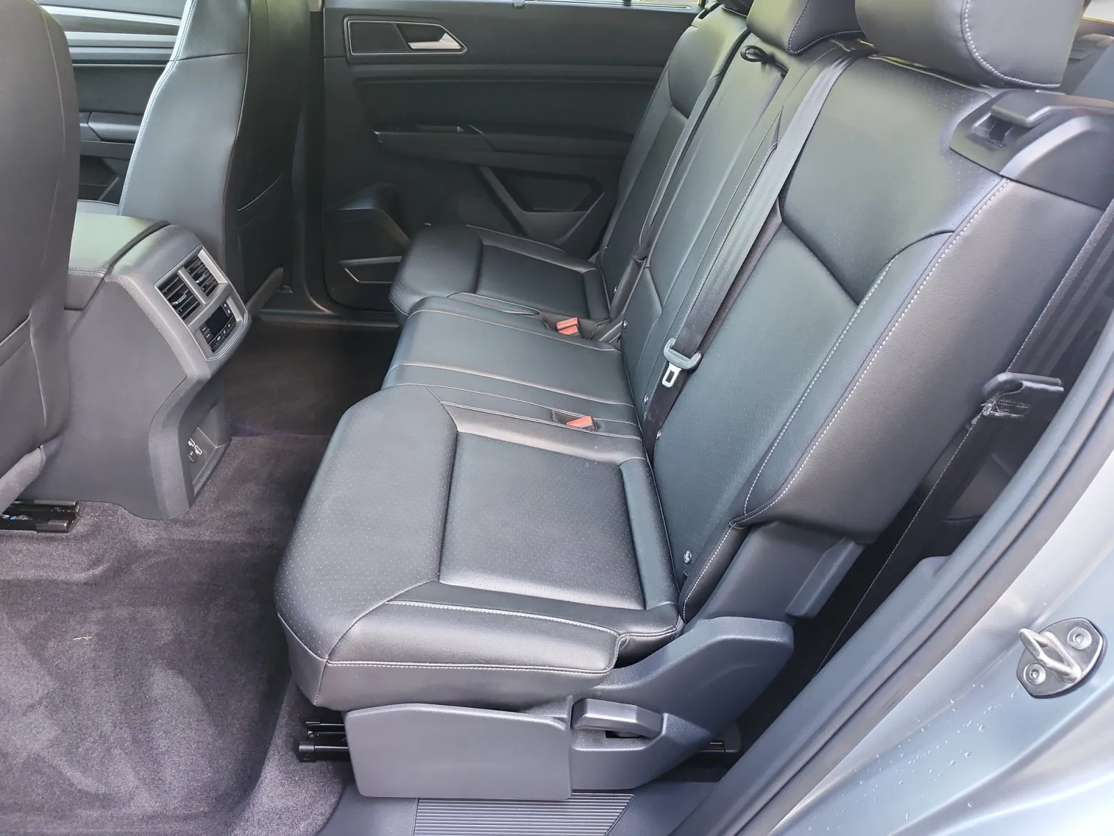 Volkswagen Atlas photo 14