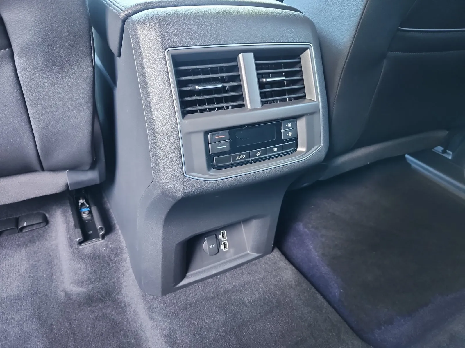 Volkswagen Atlas photo 13