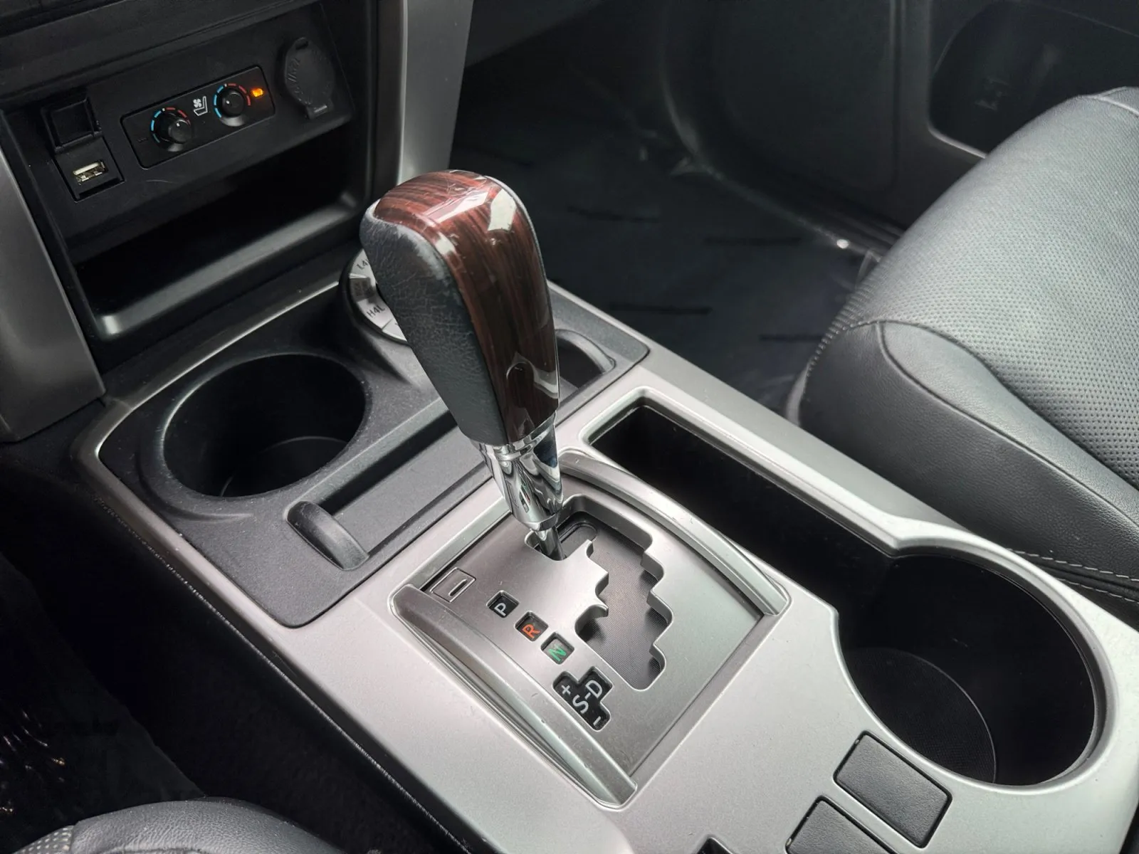Toyota 4Runner photo 26