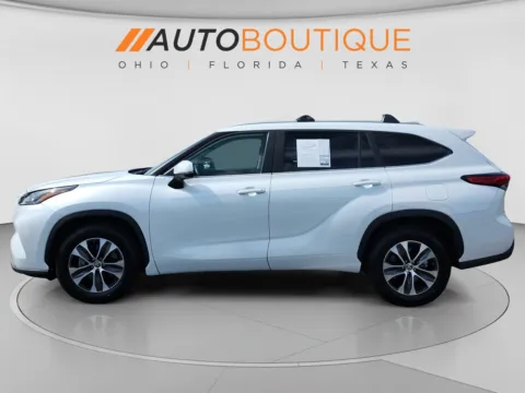 Photos of 2023 Toyota Highlander XLE for sale in Columbus, OH at Auto Boutique Ohio