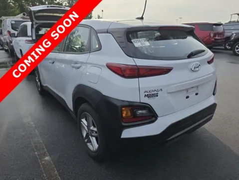 More photos of 2021 Hyundai Kona SE at Auto Boutique Ohio, OH