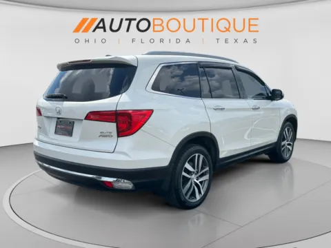 More photos of 2018 Honda Pilot Elite at Auto Boutique Ohio, OH