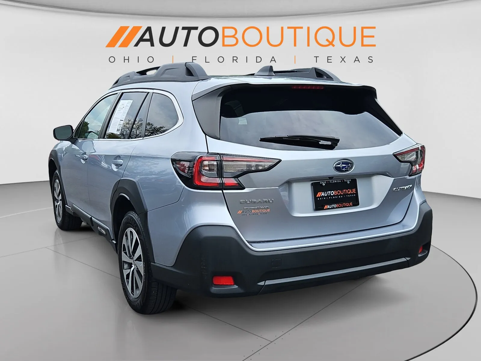 Subaru Outback photo 3