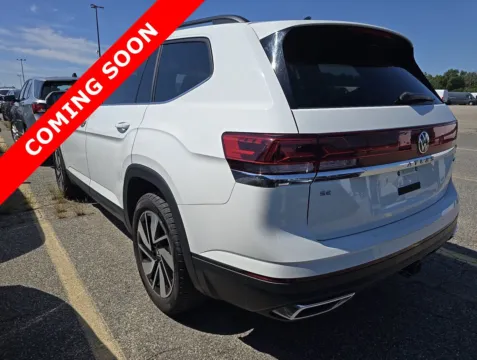 More photos of 2024 Volkswagen Atlas 2.0T SE w/Technology at Auto Boutique Ohio, OH