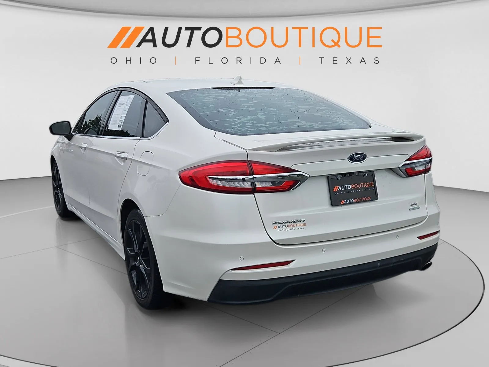 Ford Fusion photo 3