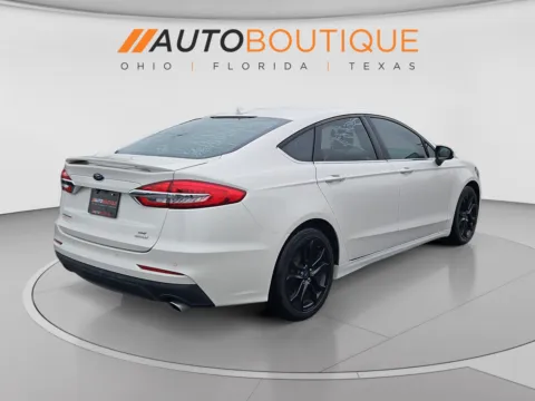 More photos of 2020 Ford Fusion SE at Auto Boutique Ohio, OH