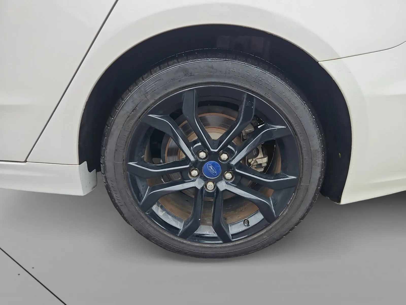 Ford Fusion photo 14