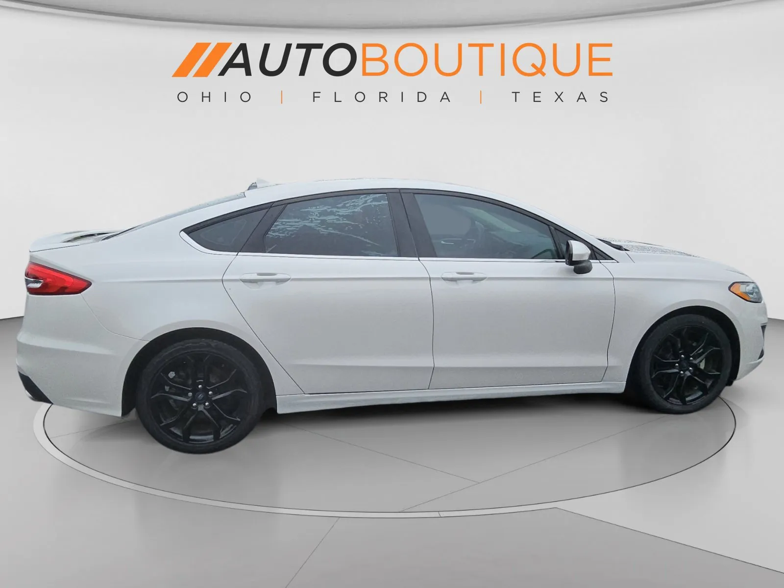 Ford Fusion photo 6