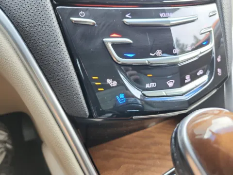 More photos of 2018 Cadillac XTS Luxury at Auto Boutique Ohio, OH