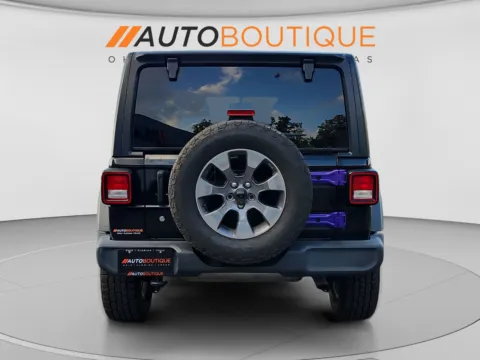 More photos of 2018 Jeep Wrangler Unlimited Sport S at Auto Boutique Ohio, OH