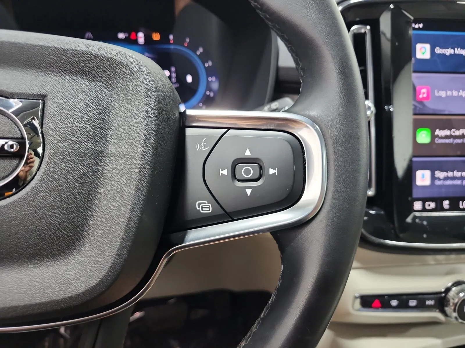 Volvo XC40 photo 26