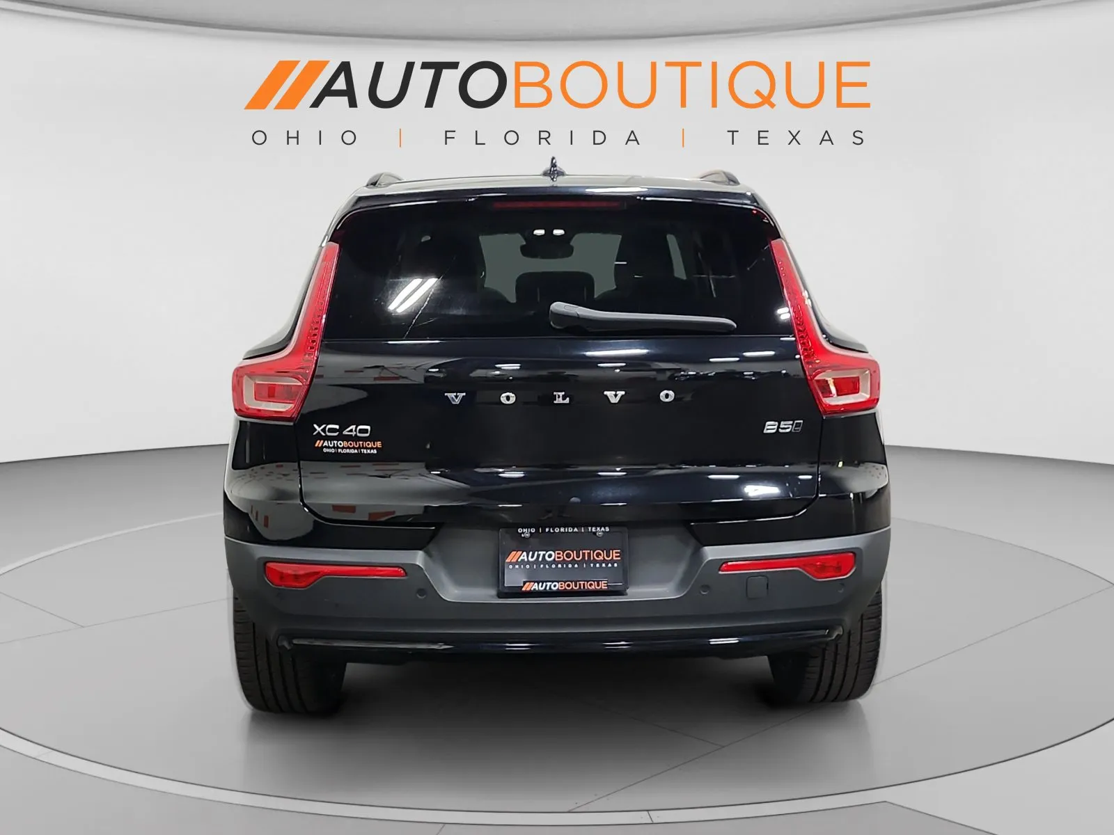 Volvo XC40 photo 4